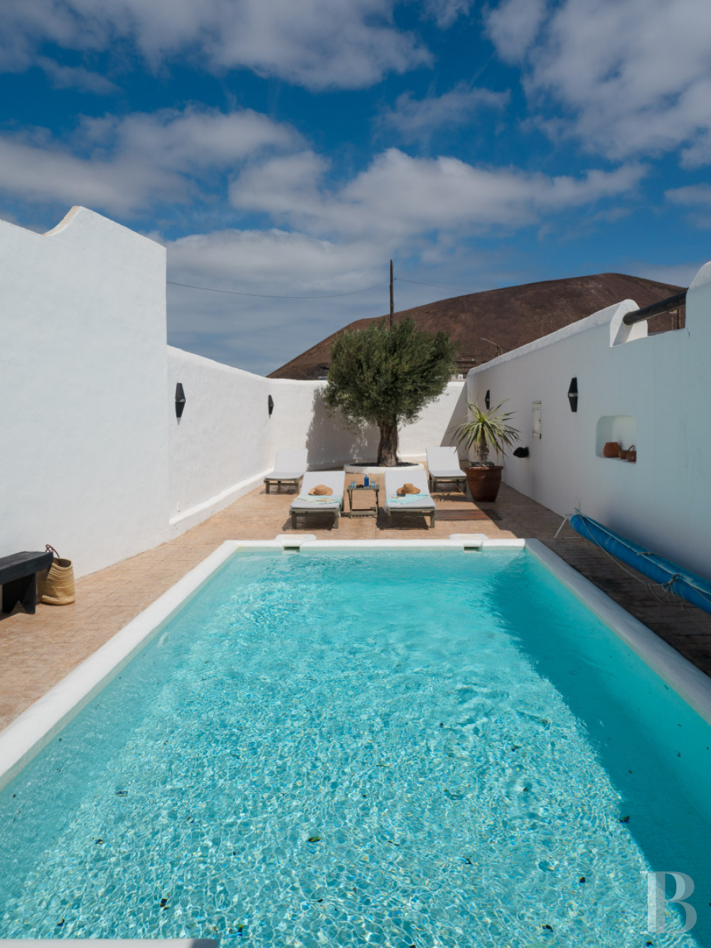 An old finca renovated in a contemporary style on the island of Lanzarote, in the Canary Islands - photo  n°20